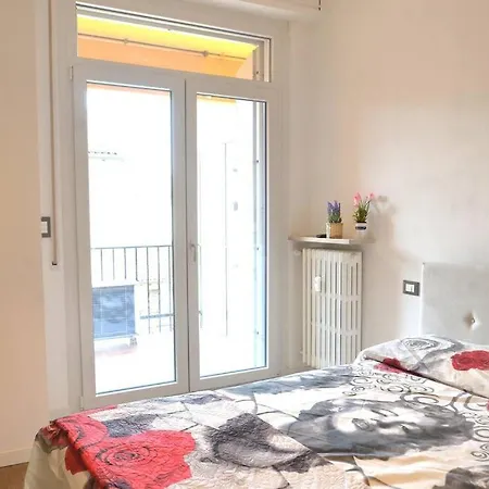 Apartament In The Heart Of *